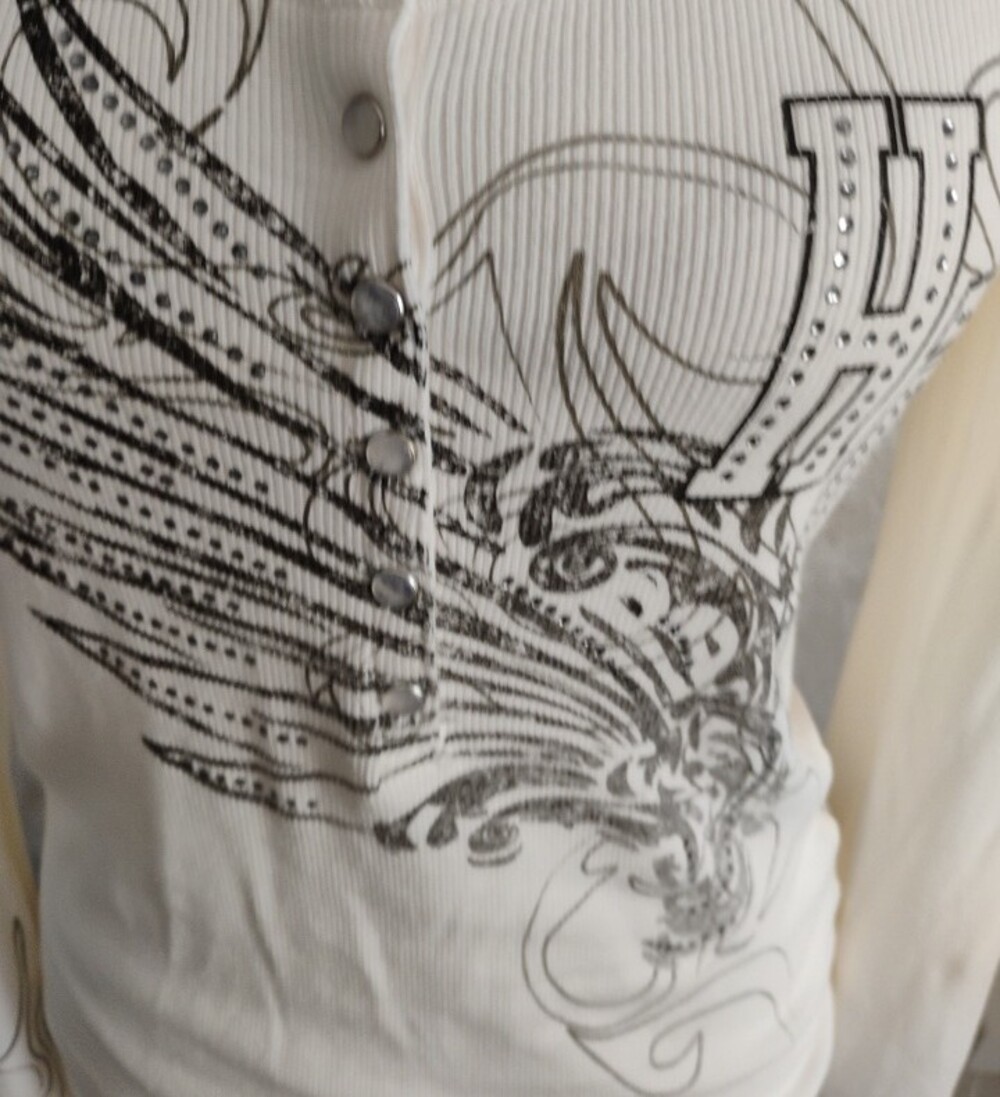 NWT Harley Davidson Long-Sleeve Cream Graphic Henley Top, Bikers/Size M - Picture 4 of 15